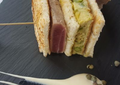Club Sandwich di tonno e asparagi verd